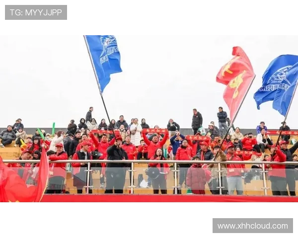 绝杀与逆转交织的焦点之夜强强对话点燃联赛战火引爆球迷热情全场沸腾 - 副本 (6) - 副本